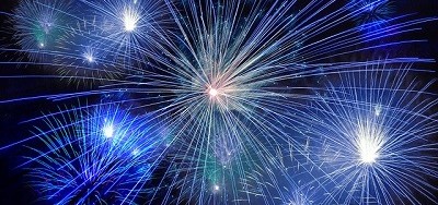 fireworks-574739_640